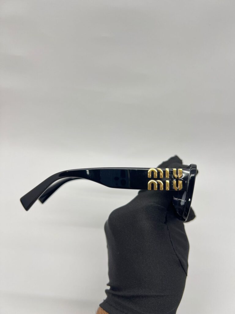 Sunglasses Rectangle Logo SMU07Y Black