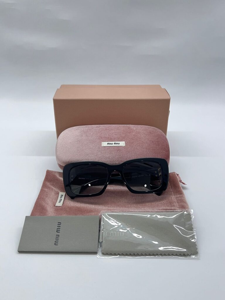 Sunglasses Rectangle Logo SMU07Y Black