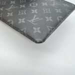 Pouch Monogram Eclipse Fragment Iphone Rainbow HW