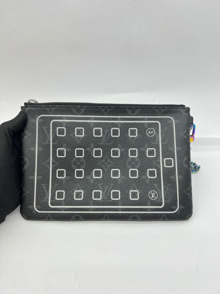 Pouch Monogram Eclipse Fragment Iphone Rainbow HW