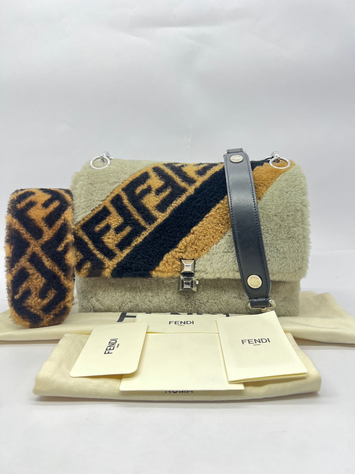 Kan I Shearling Fur Tortora/Black SHW