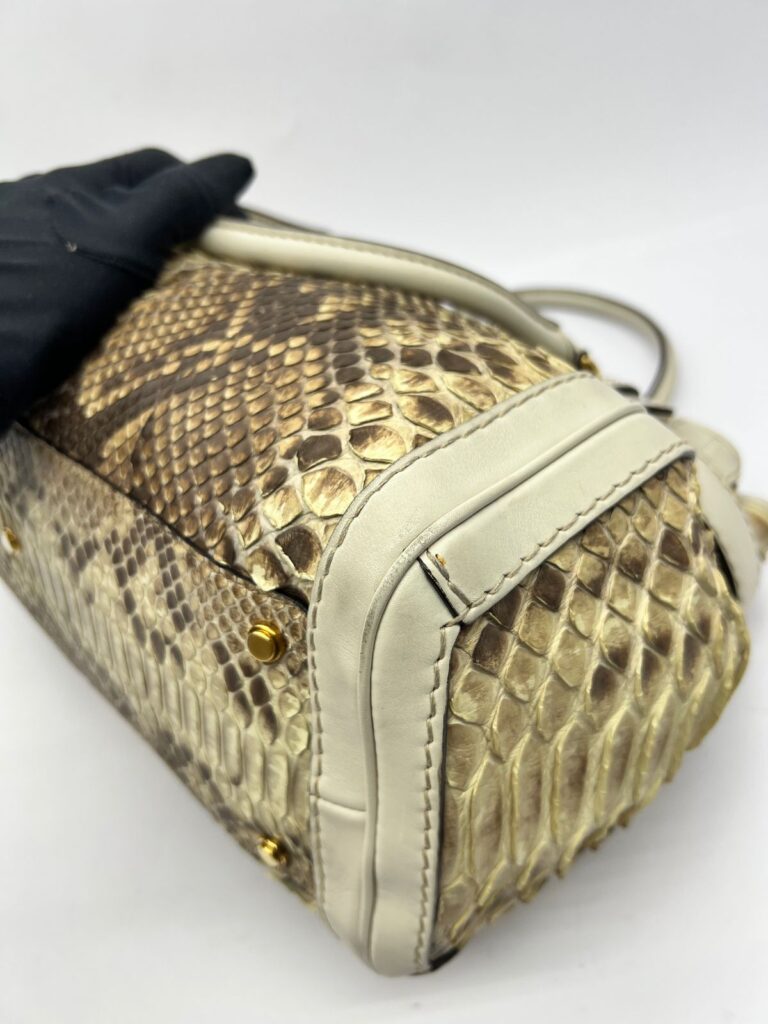 Medium GG Running Python White GHW