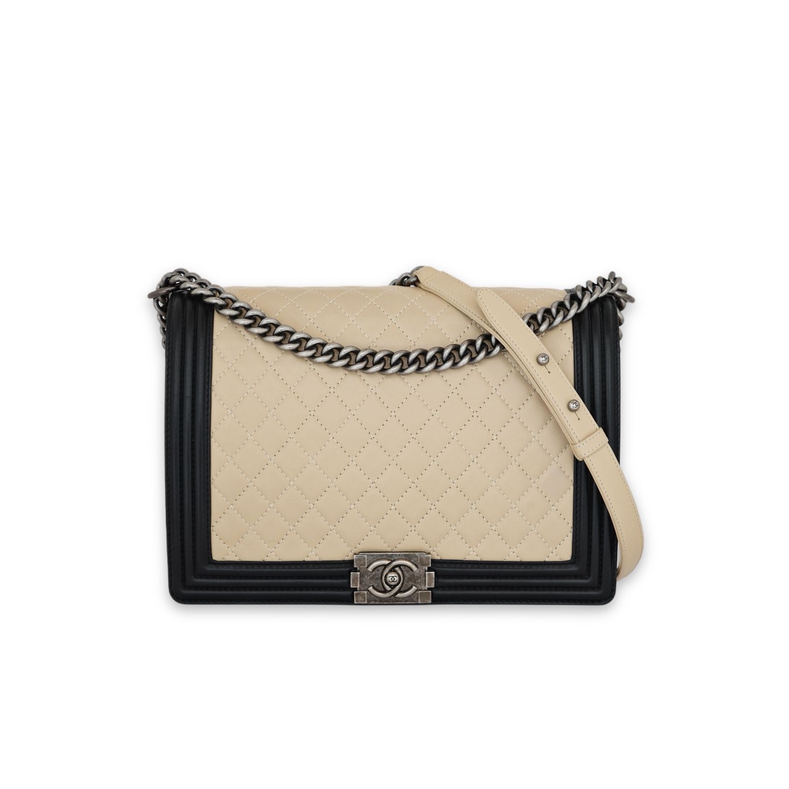 Boy 30 Lambskin Beige Black RHW