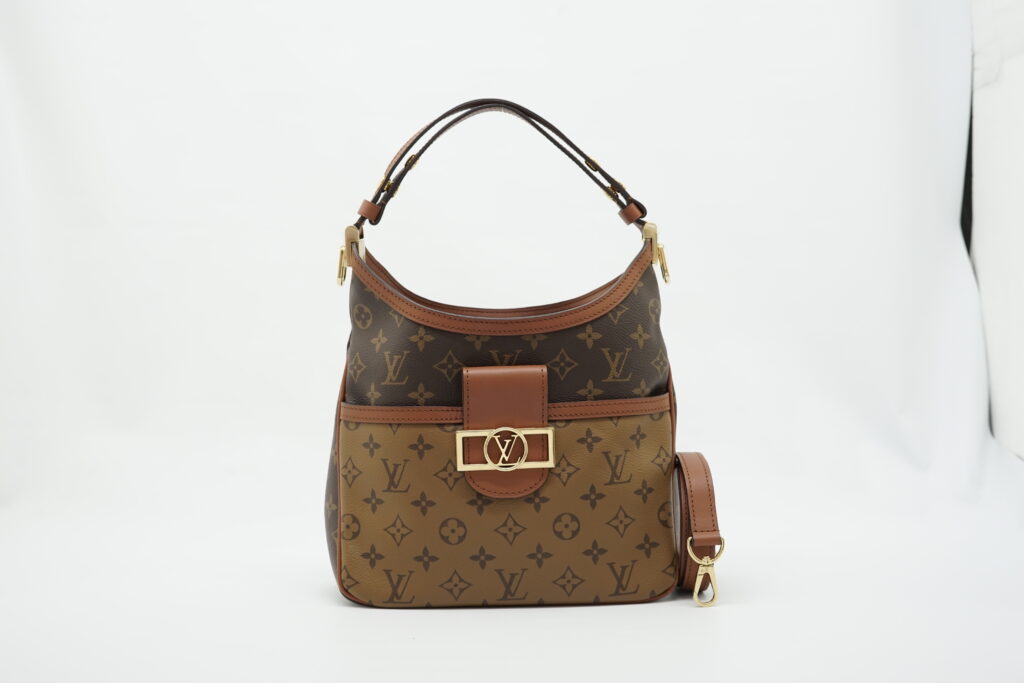 Hobo Dauphine PM Reverse Momogram