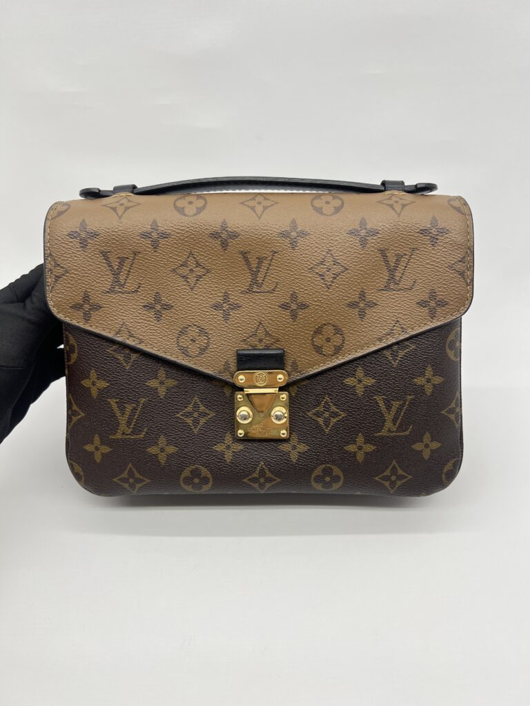 Metis Monogram Reverse