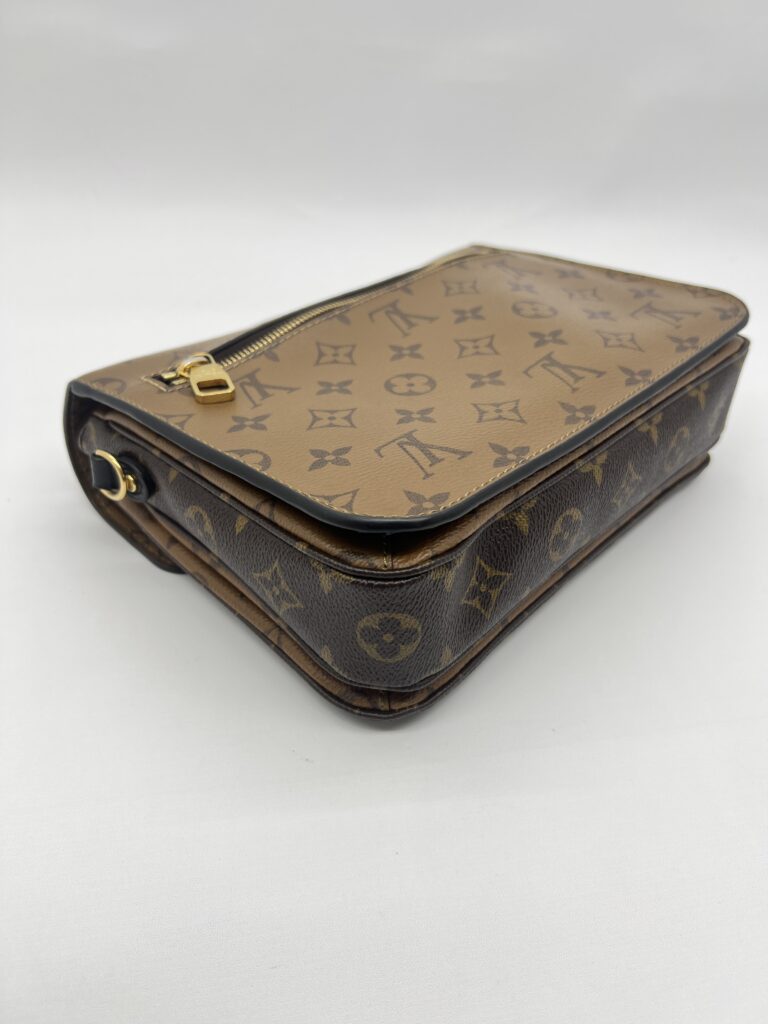 Metis Monogram Reverse