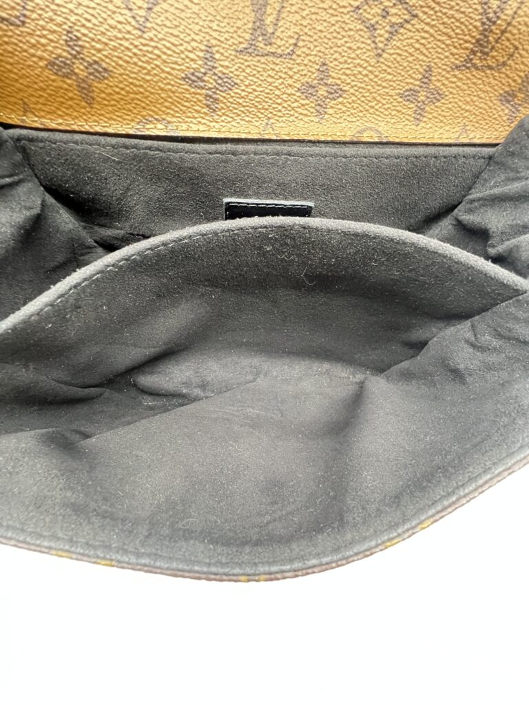 Metis Monogram Reverse