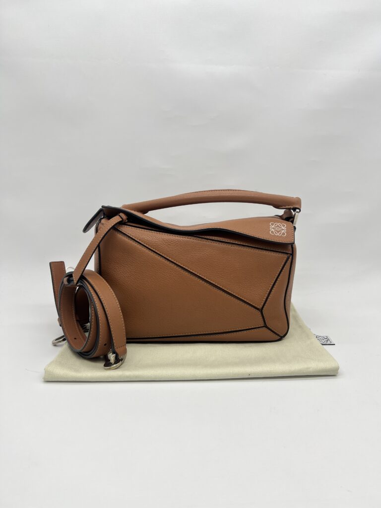 Puzzle Small Grained Tan SHW