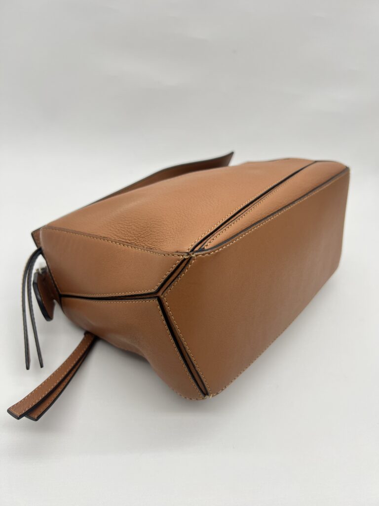 Puzzle Small Grained Tan SHW