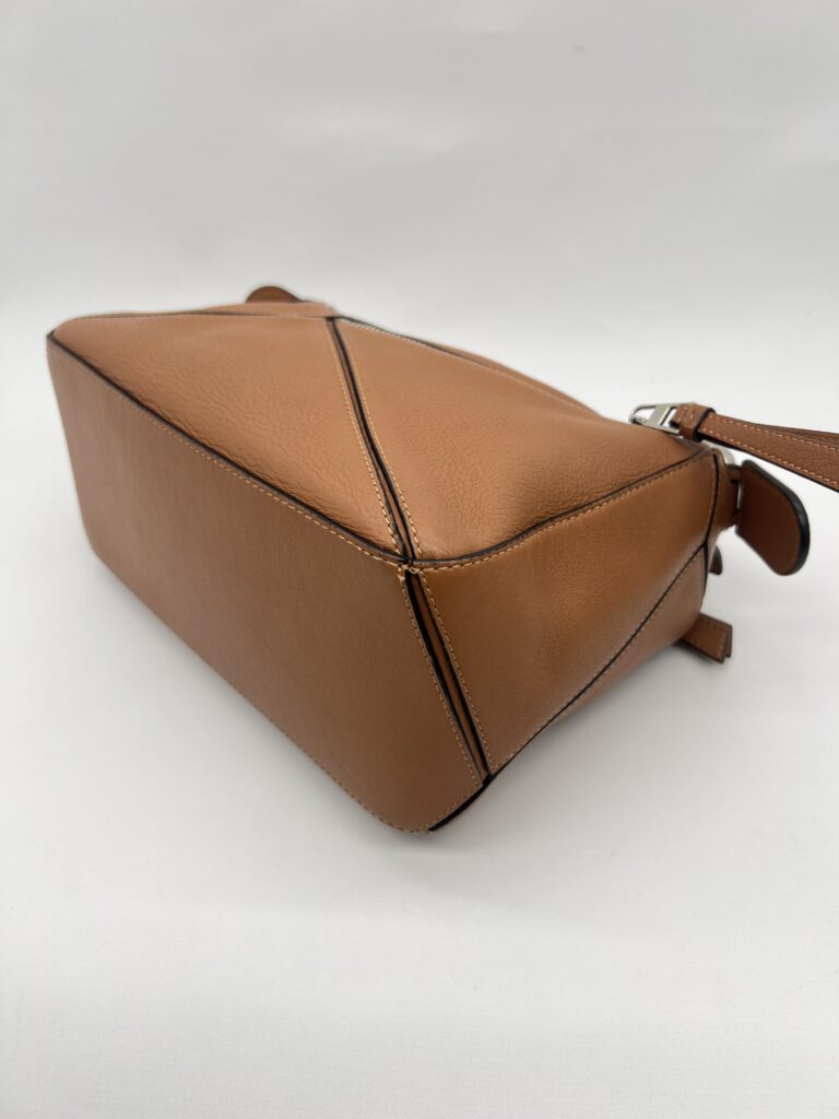 Puzzle Small Grained Tan SHW