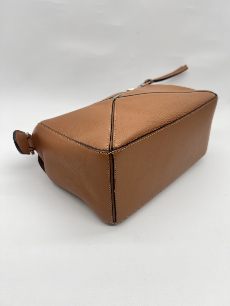 Puzzle Small Grained Tan SHW