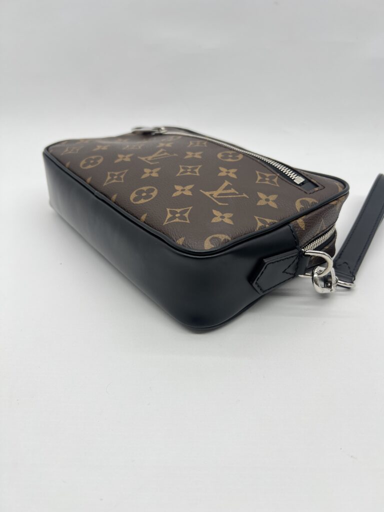 Kasai Clutch Monogram Macassar