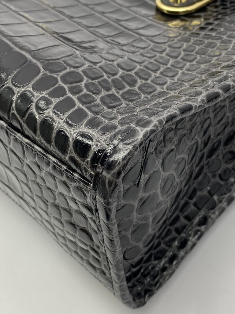 City Small Edge Croco Shiny Dark Grey GHW