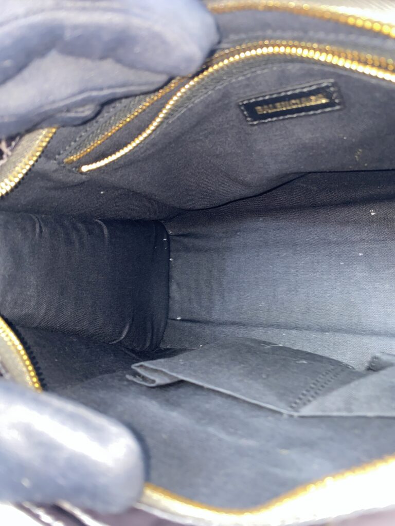 City Small Edge Croco Shiny Dark Grey GHW