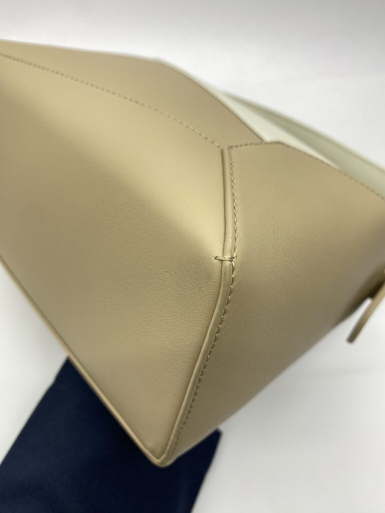 Puzzle Edge Small Soft White/Paper Craft GHW