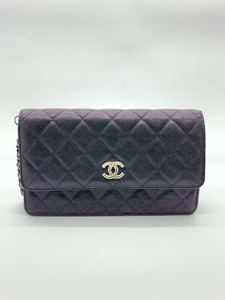 Chain Wallet Caviar Irredescent Purple SHW