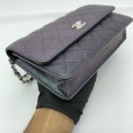 Chain Wallet Caviar Irredescent Purple SHW