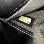 Chain Wallet Caviar Irredescent Purple SHW