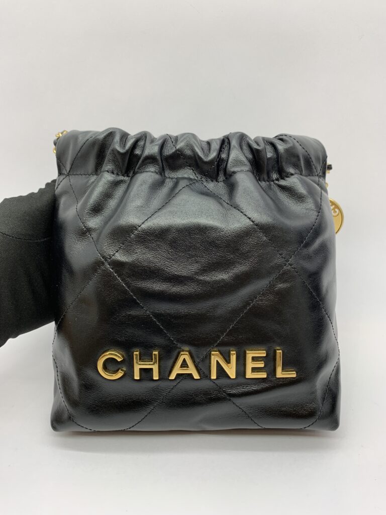 C22 Mini Lambskin Black GHW