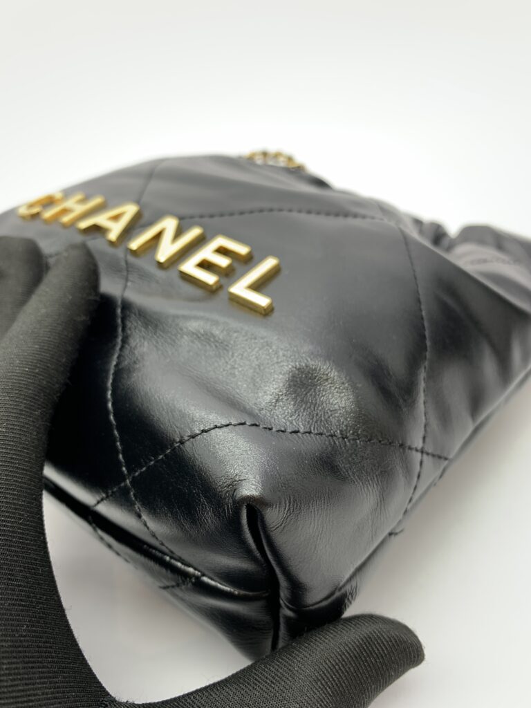 C22 Mini Lambskin Black GHW