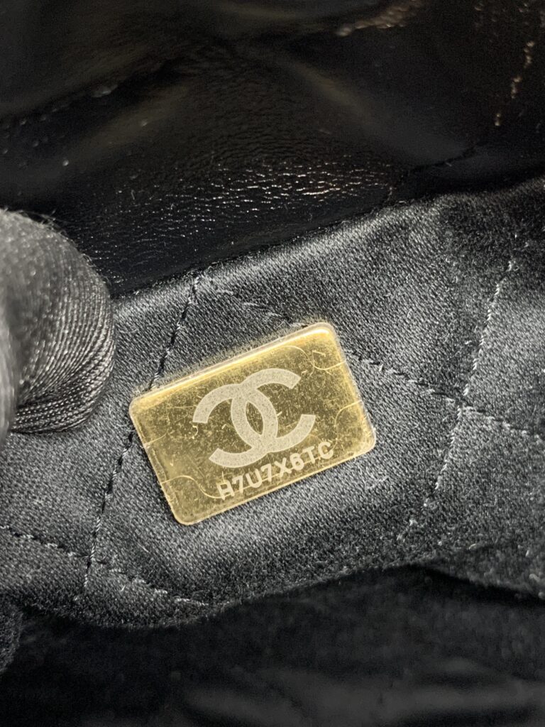 C22 Mini Lambskin Black GHW