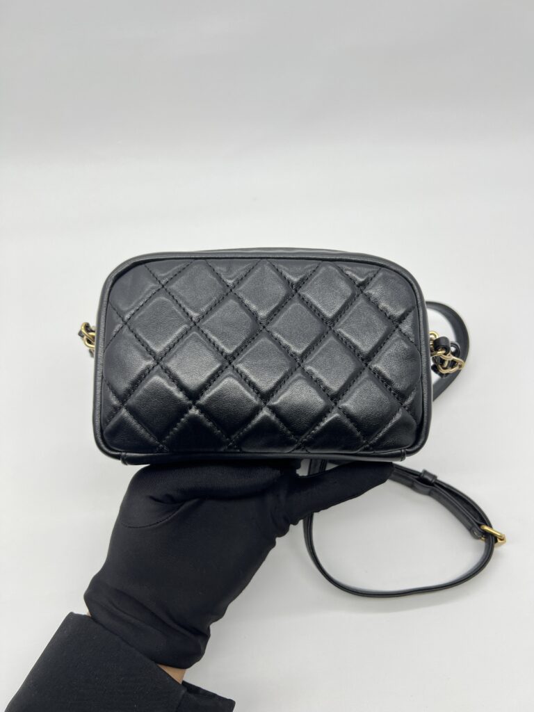 Buckle Camera Quilted Black GHW