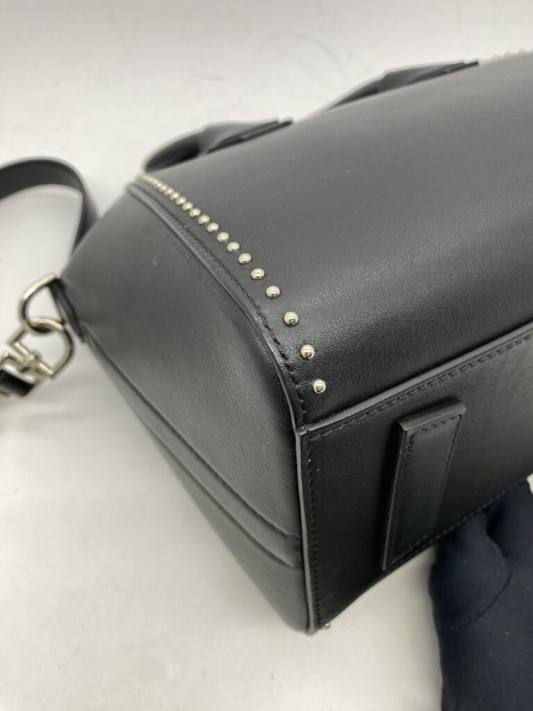 Small Antigona Black Stud SHW