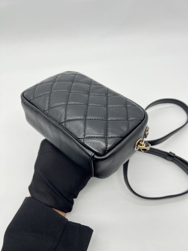 Buckle Camera Quilted Black GHW