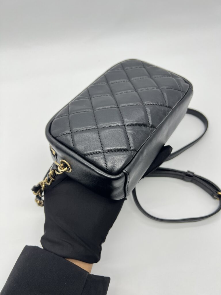 Buckle Camera Quilted Black GHW