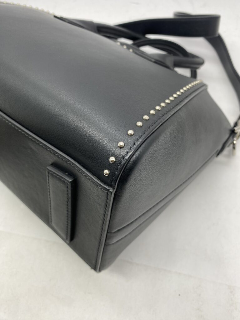 Small Antigona Black Stud SHW