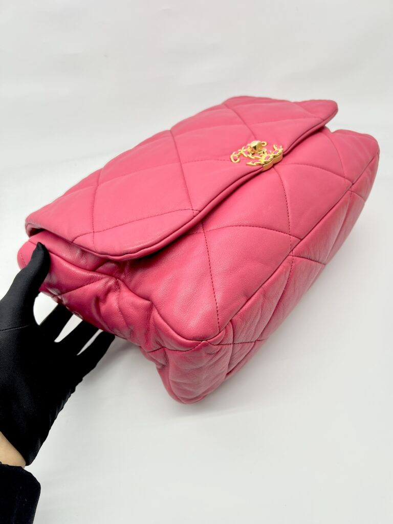 C19 Large Lambskin Red Pink