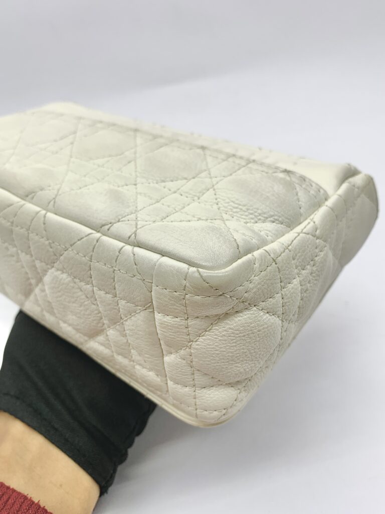 Caro Small White GHW