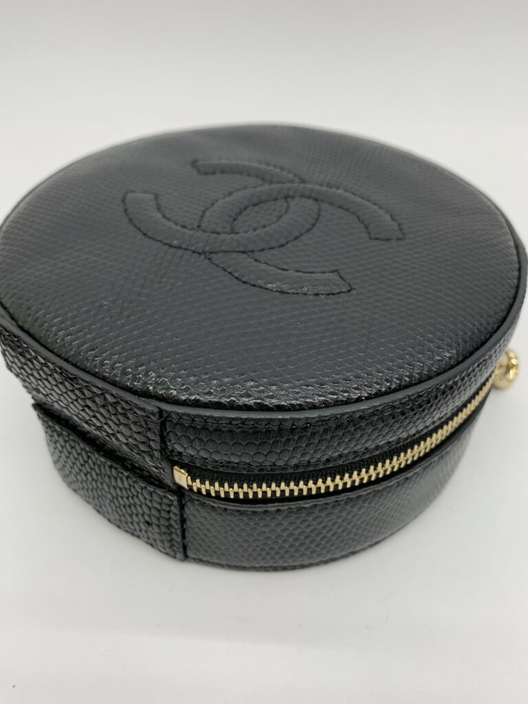 Round As Earth Black Lizard GHW