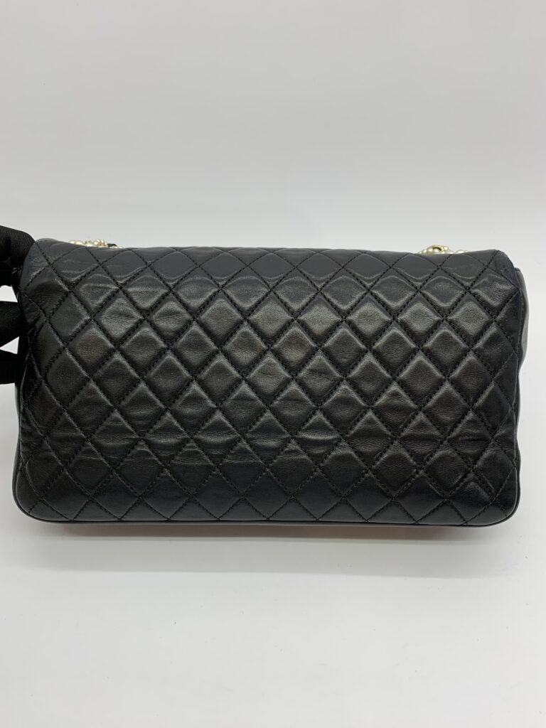 CC Pearl Flap Bag Lambskin Black GHW