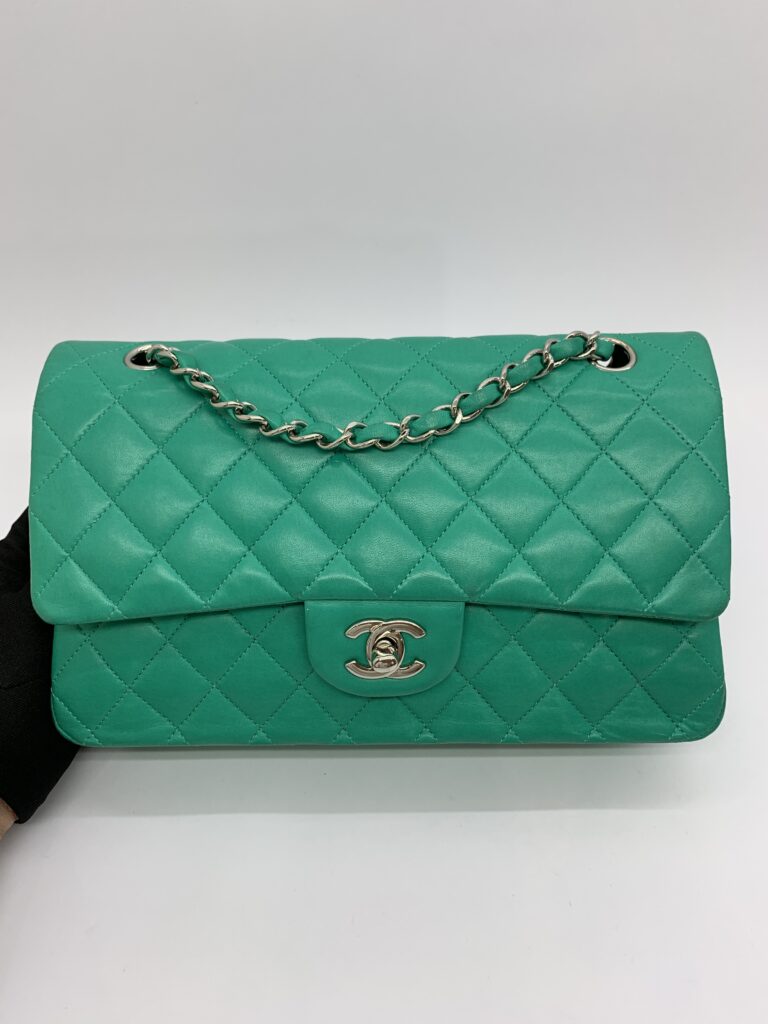 Medium Classic D Flap Lambskin Green SHW