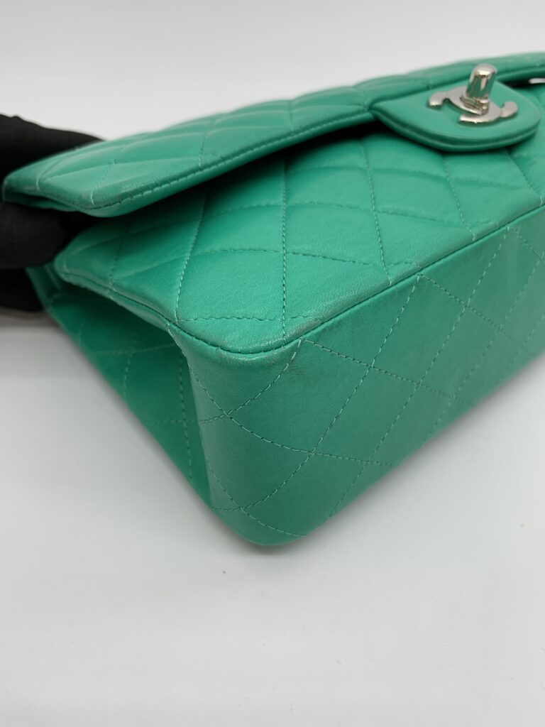 Medium Classic D Flap Lambskin Green SHW