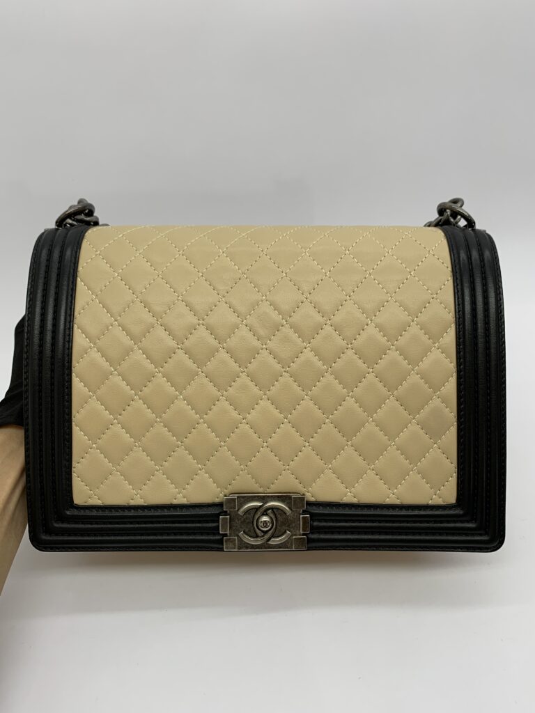 Boy 30 Lambskin Beige Black RHW