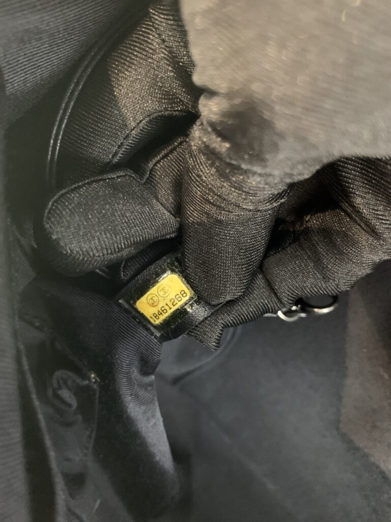 Boy 30 Lambskin Beige Black RHW