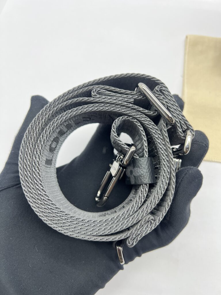 Gaston Wearable Wallet X Monogram Eclipse SHW