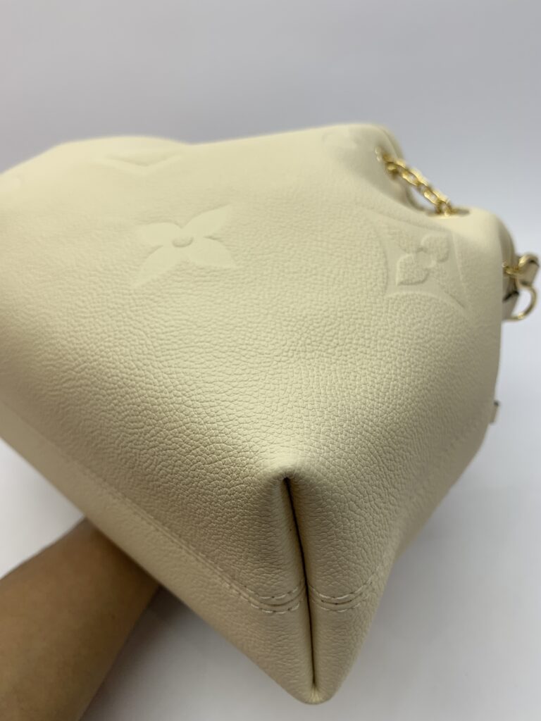 Bundle Bag Giant Monogram Empriente Creme