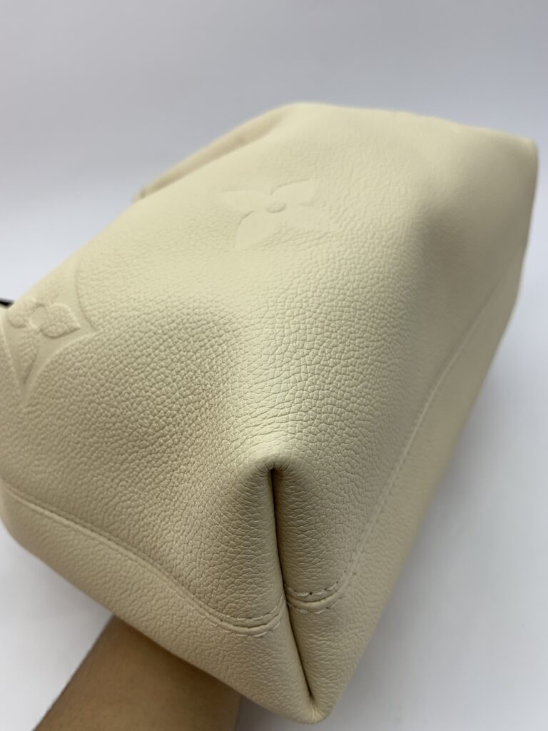 Bundle Bag Giant Monogram Empriente Creme