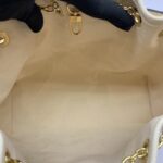 Bundle Bag Giant Monogram Empriente Creme