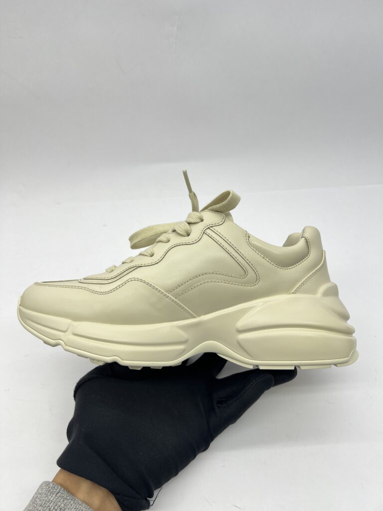 Rhyton Sneakers Ivory