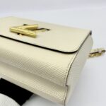 Twist MM Epi Quartz White PHW