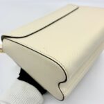 Twist MM Epi Quartz White PHW