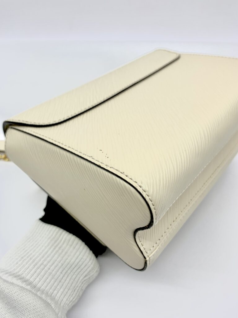 Twist MM Epi Quartz White PHW