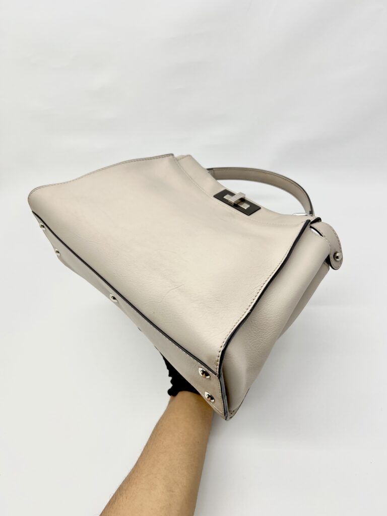 Peekaboo Medium Light Grey Bordeaux SHW