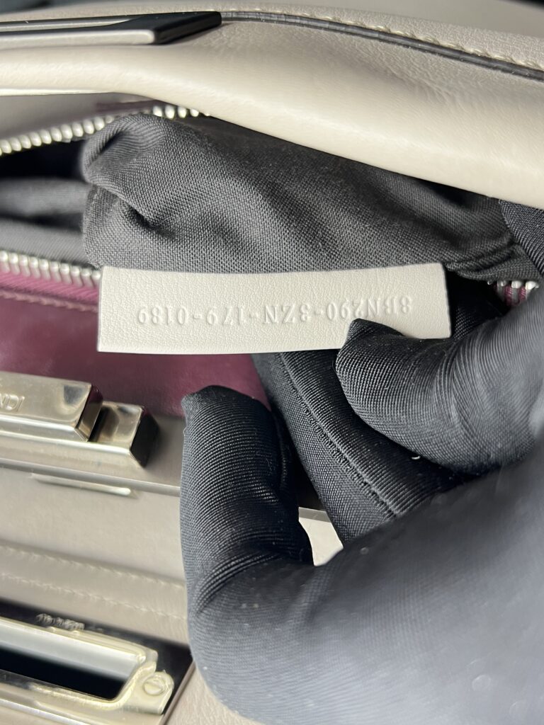 Peekaboo Medium Light Grey Bordeaux SHW