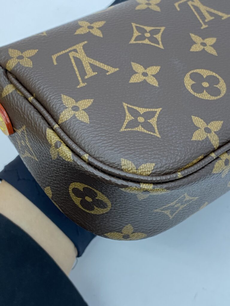 WOC Ivy Monogram GHW