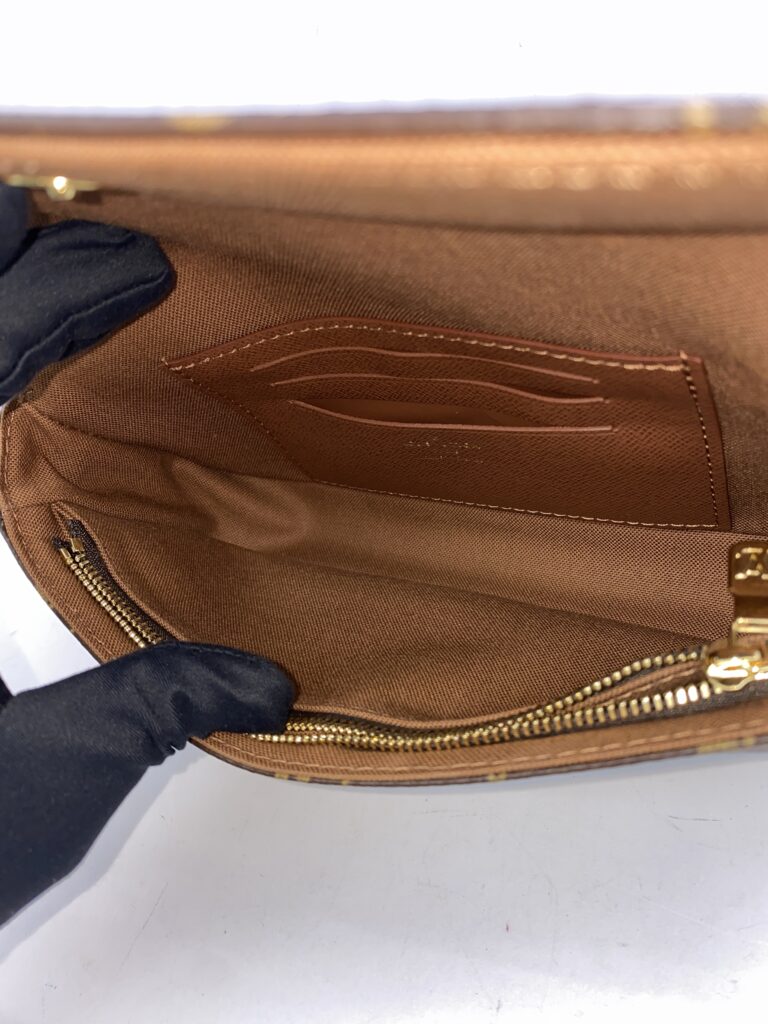 WOC Ivy Monogram GHW